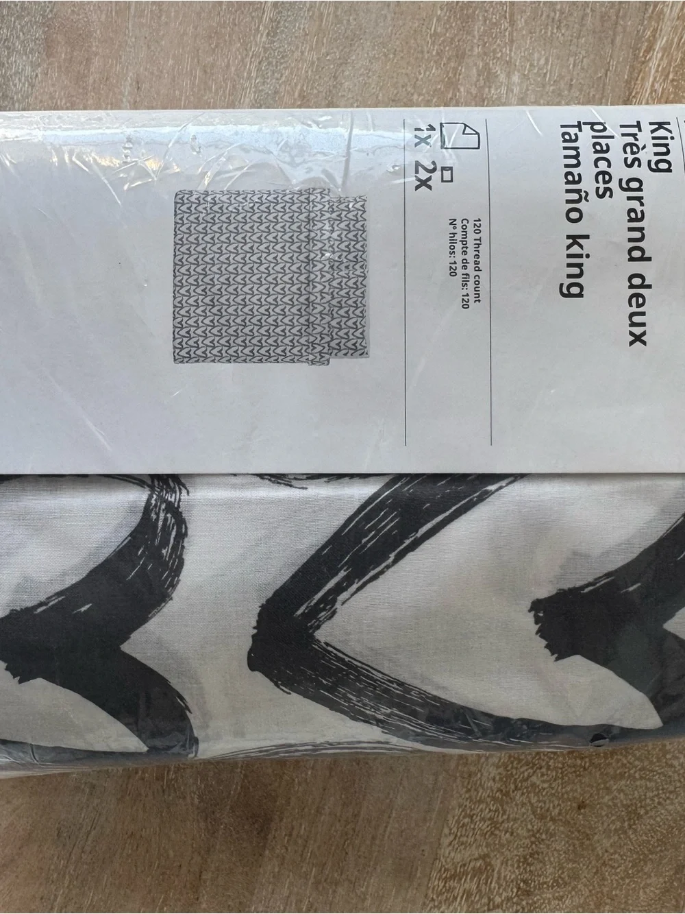 IKEA LYKTFIBBLA King Duvet Cover - White with Black Heart Print